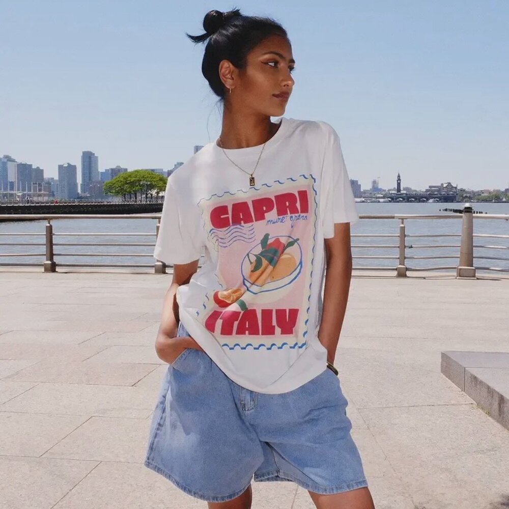 Capri Graphic Tee